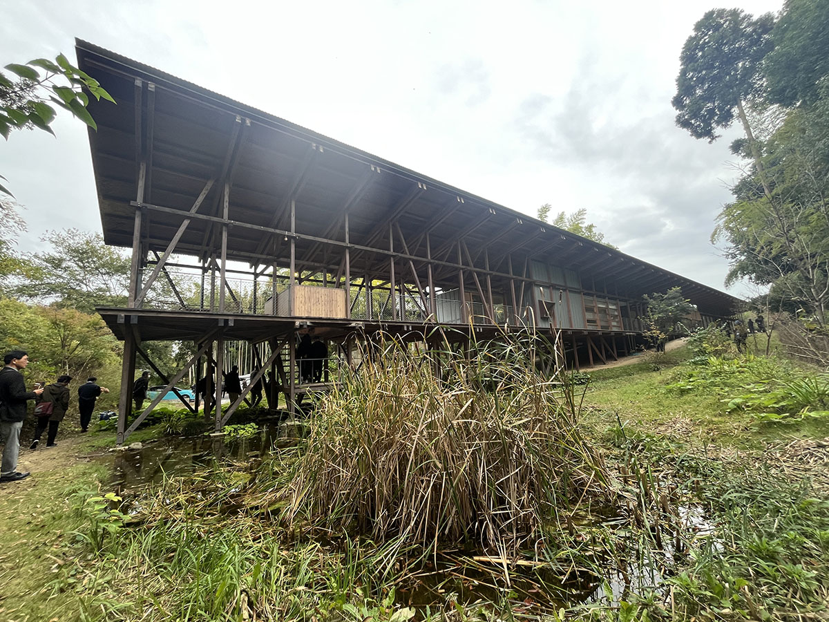 共生型デイサービス「52間の縁側」